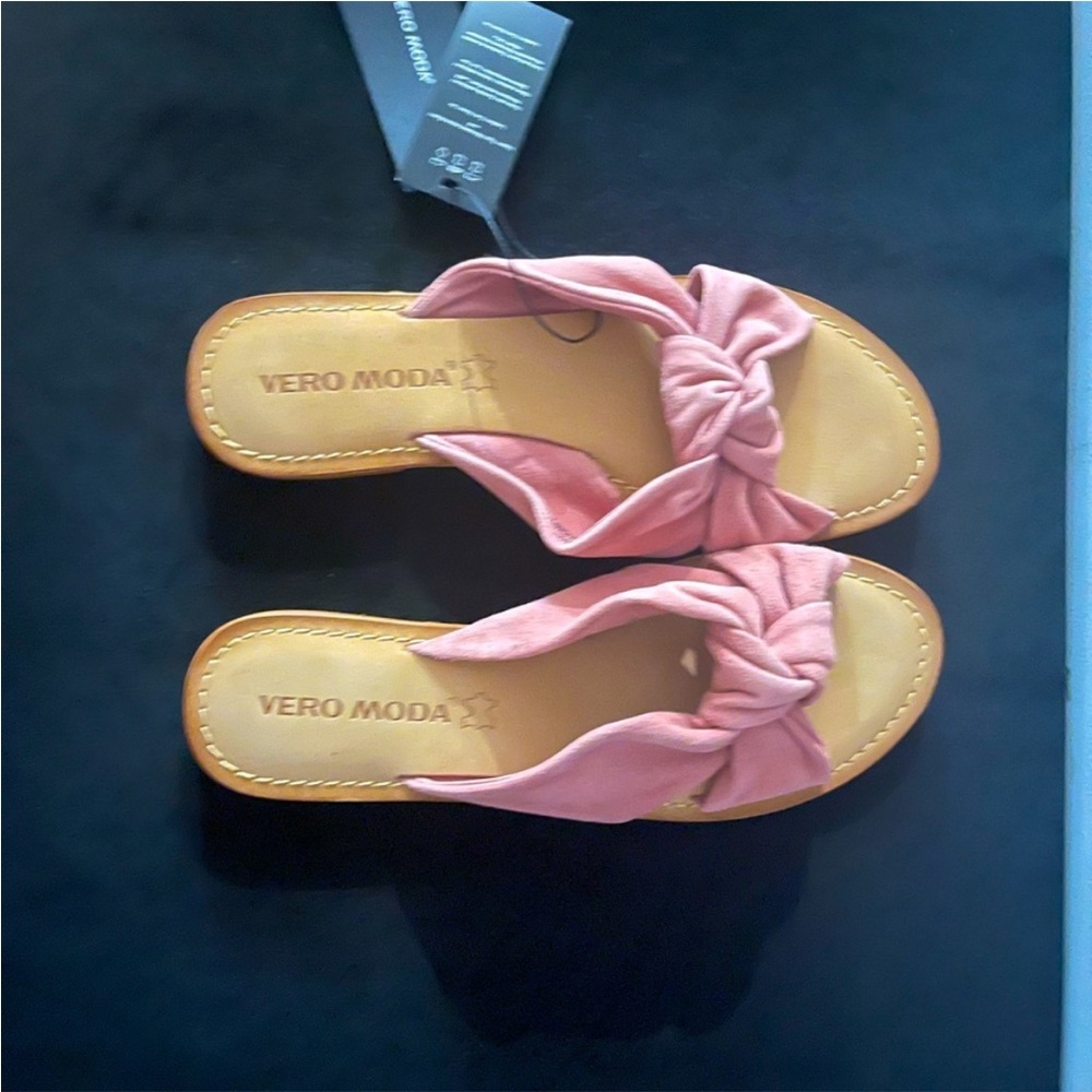 Vero Moda Blush Knotted Sandals